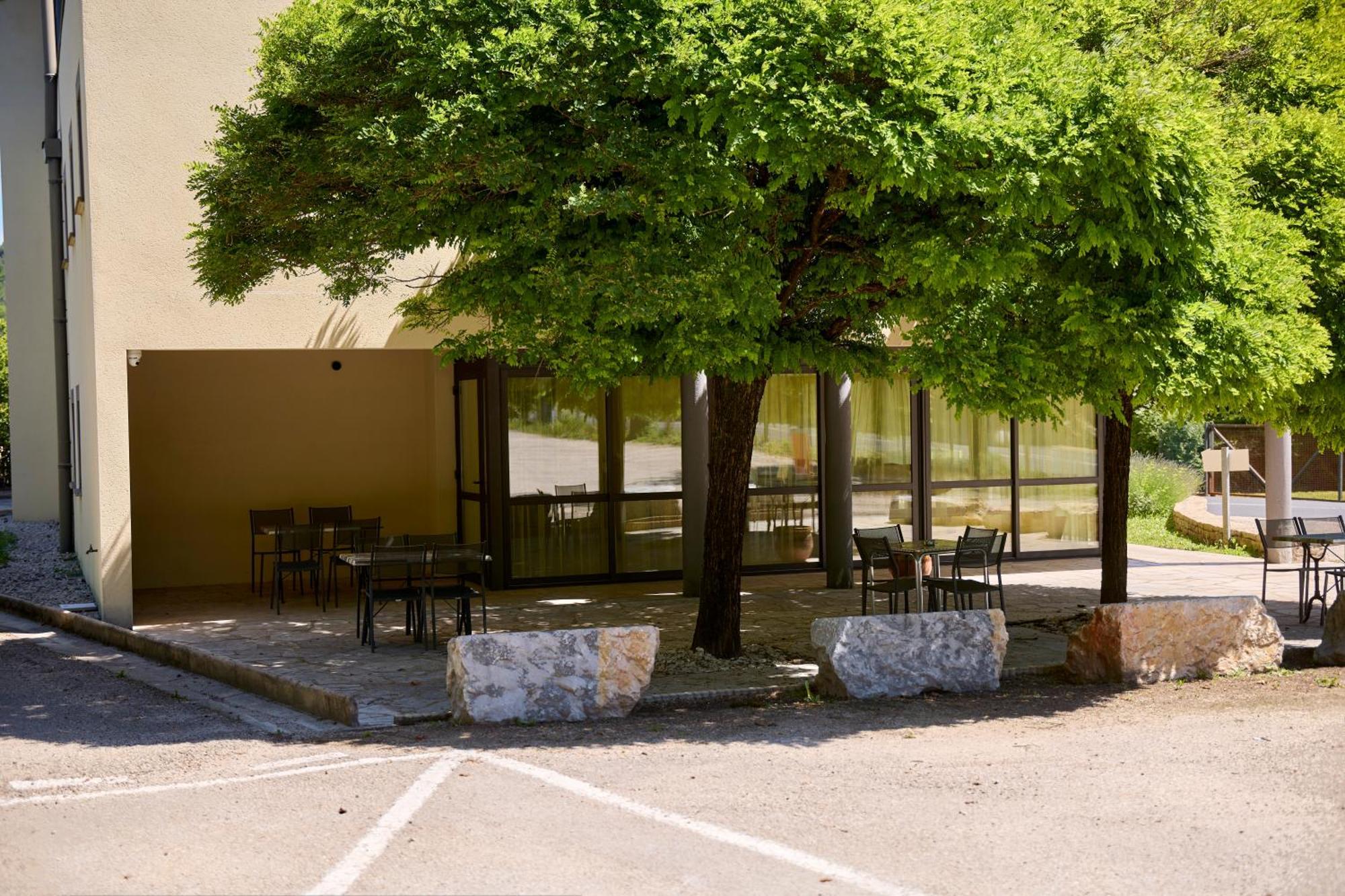 Hotel Eco - A75 Banassac Exterior photo